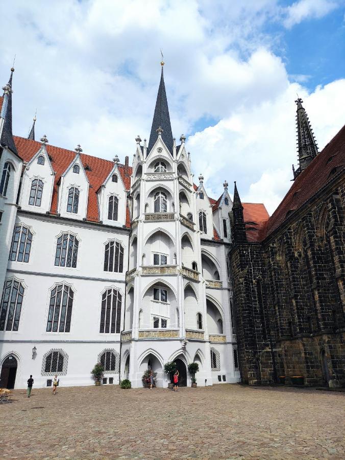 Goldrausch - Glanzvolle Ferienwohnung In Meissen Am Lutherplatz Екстер'єр фото